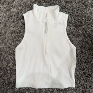 Women’s Zip Up Mock Neck Tank Top in White, Size XS